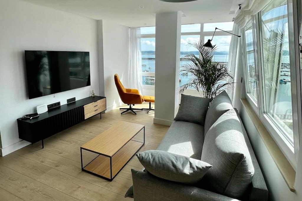 Malecon 47 Apartamento Reformado En Primera Linea Appartement Muxia Buitenkant foto
