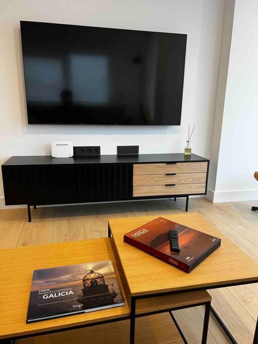 Malecon 47 Apartamento Reformado En Primera Linea Appartement Muxia Buitenkant foto